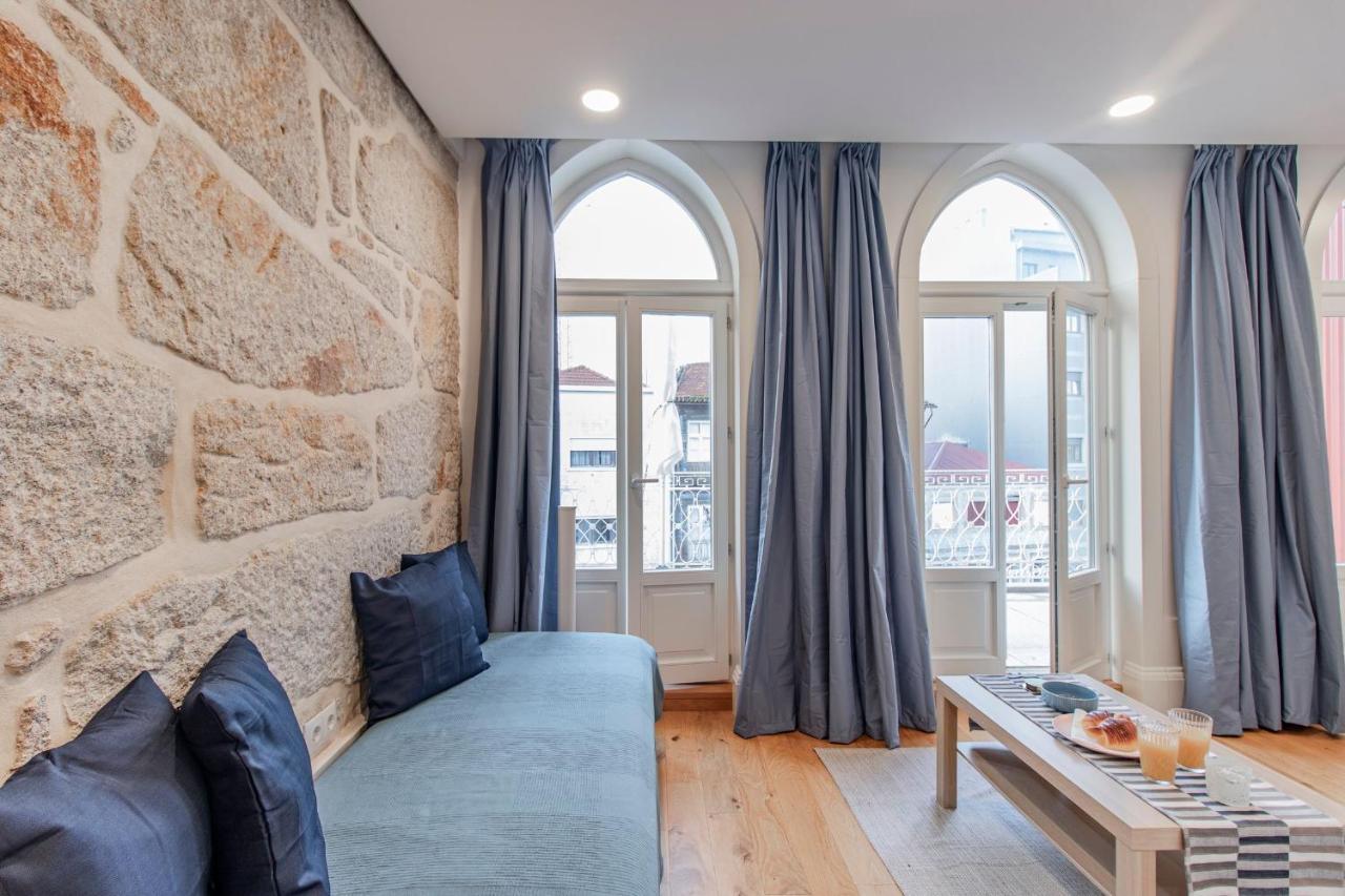 Sweet Studio Apartment W/ Big Balcony By Lovelystay Porto Exterior photo
